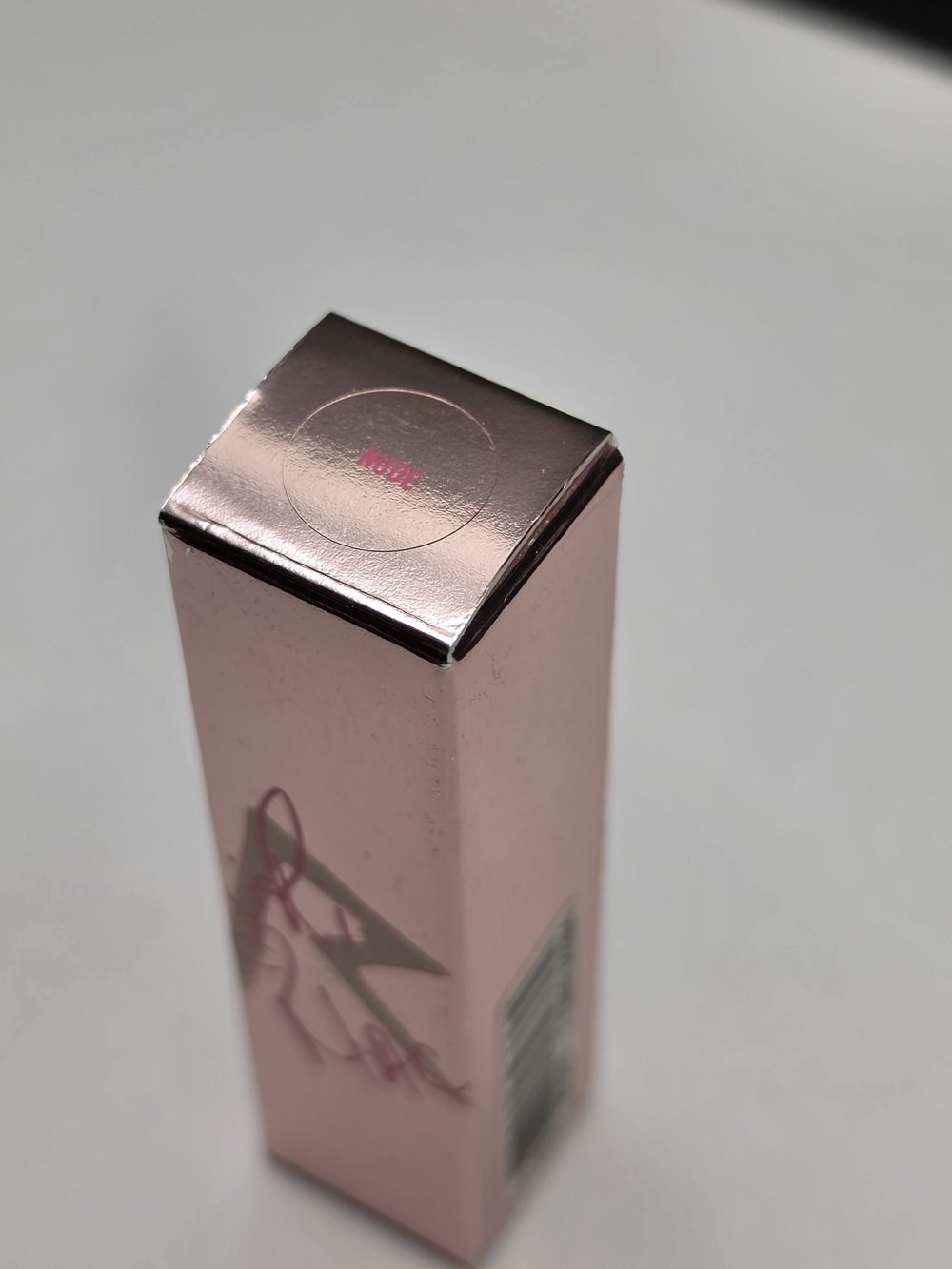 LIMITED EDITION MAC × RIRI COLLECTION LIPSTICK- "NUDE" - Picture 6 of 8